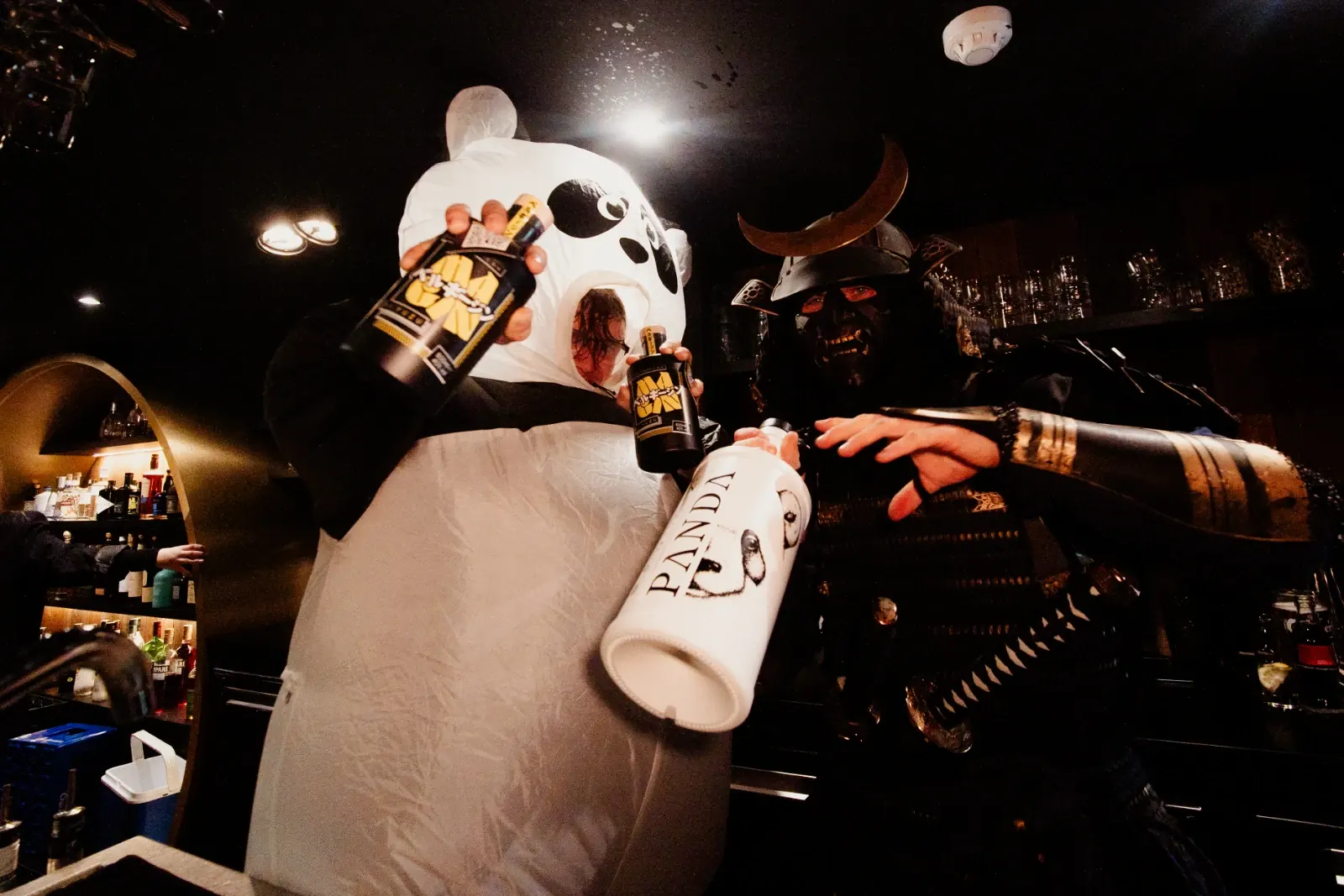 Le panda Panda Gin et le samouraï MaGin