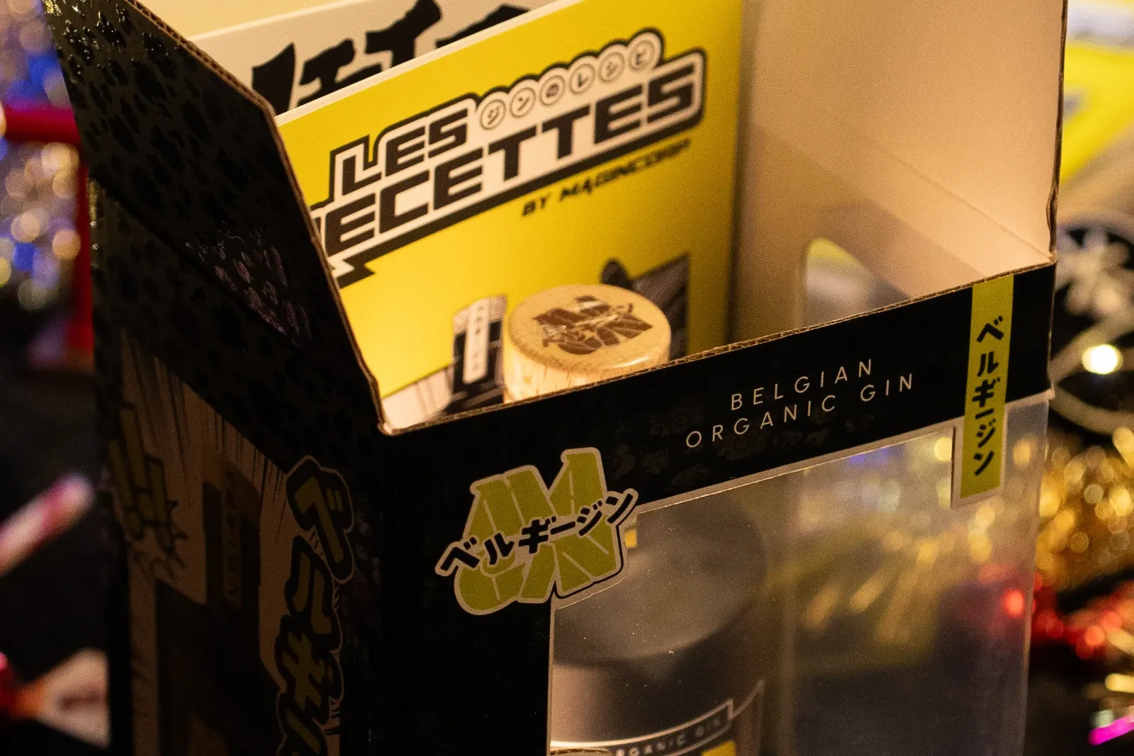 The open MaGin Box: the Les Recettes manga and the bottle stopper